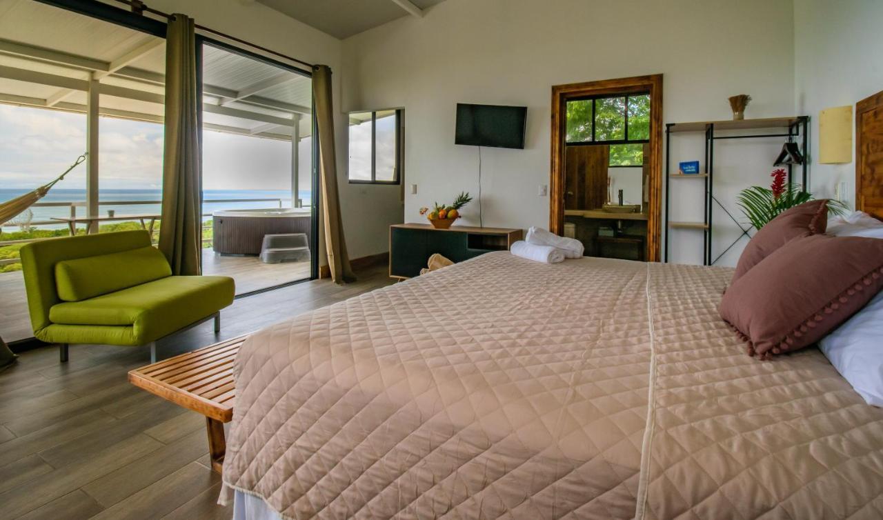 Funky Monkey Lodge Playa Santa Teresa  Экстерьер фото