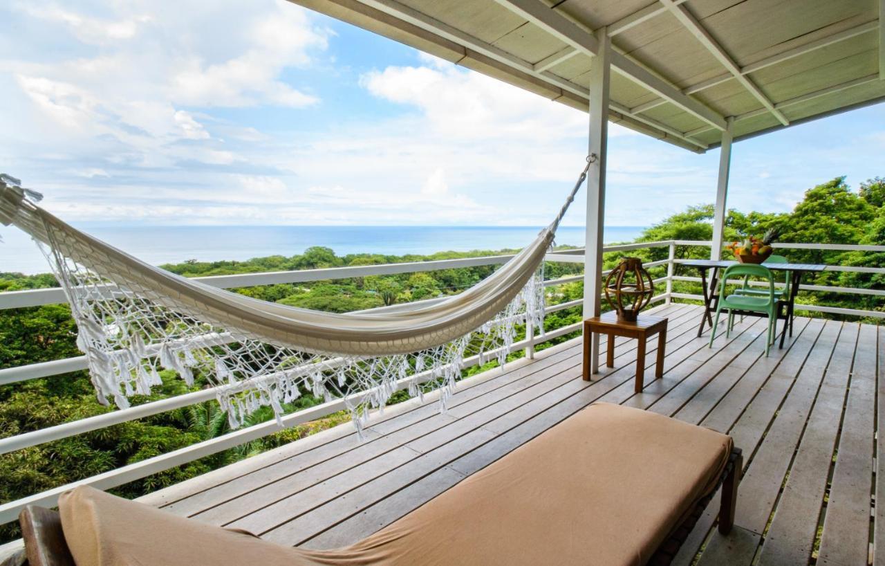 Funky Monkey Lodge Playa Santa Teresa  Экстерьер фото