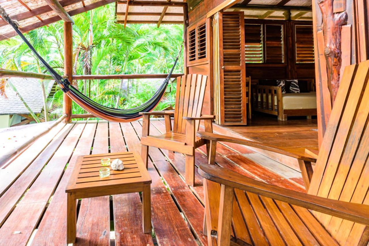 Funky Monkey Lodge Playa Santa Teresa  Экстерьер фото