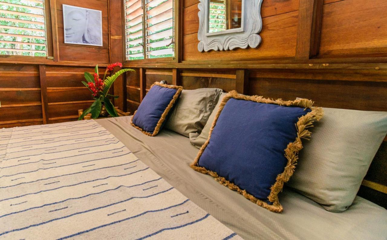 Funky Monkey Lodge Playa Santa Teresa  Экстерьер фото