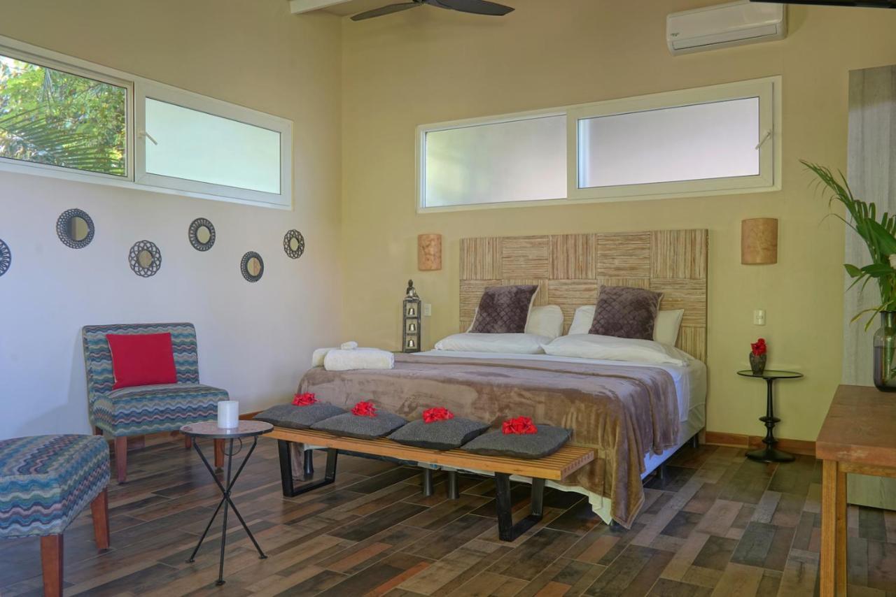 Funky Monkey Lodge Playa Santa Teresa  Экстерьер фото