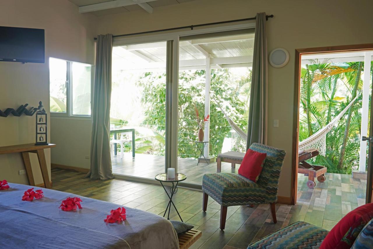 Funky Monkey Lodge Playa Santa Teresa  Экстерьер фото
